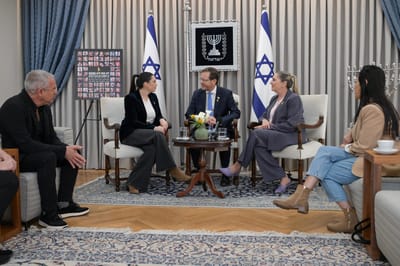 המתמודדת הישראלית לאירוויזיון להרצוג: "אנחנו באים לנצח״