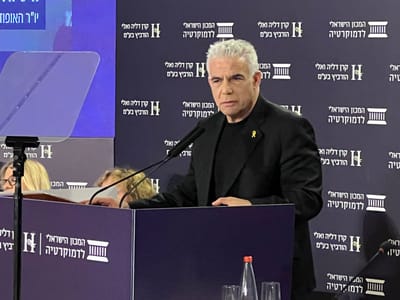 לפיד: "אנחנו לא שונאים חרדים, מי שנותן, יקבל"