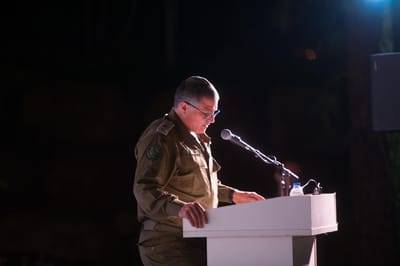 לאחר 33 שנים: אלוף דוד זיני סיים את תפקידו בצה"ל
