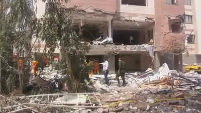 דיווח חריג באיראן: 7 פצועים בפיצוץ בניין בעיר קום