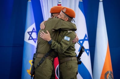 עכשיו זה רשמי: הקצין הסרוג מונה לאלוף