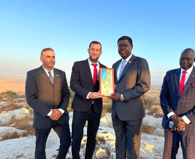 מול הצונאמי המדיני: שר החוץ של דרום סודן ביקר לראשונה ביו"ש