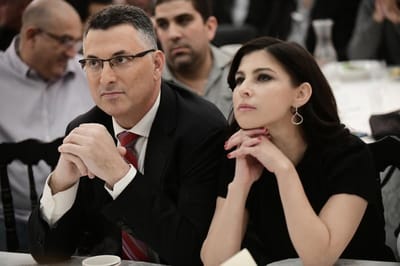 גדעון סער וגאולה אבן נפרדים; זה היעד הבא שלהם