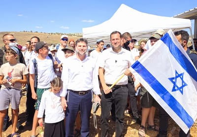 בהובלת יוסי דגן: אלפים בצעדה בשומרון לציון יובל להתיישבות