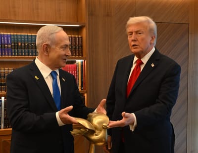 במקום הנובל: המתנה הייחודית של נתניהו לטראמפ