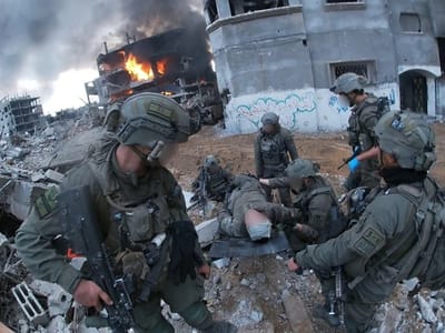 נחשף תיעוד: הבניין קרס על הלוחם שחולץ תוך 42 דקות לביה"ח