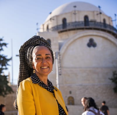 עושים כבוד ומוקירים את נשות הברזל של עם ישראל