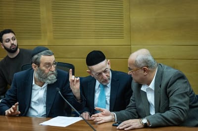 אחמד טיבי עם החרדים