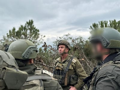 מפקד פיקוד צפון בדרום לבנון