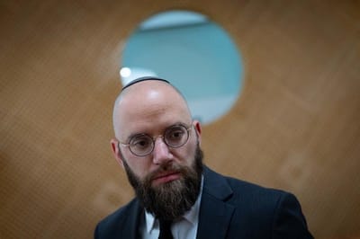 עו"ד דוד פטר באזהרה חמורה: "זה מה שנרקם מאחורי הקלעים"