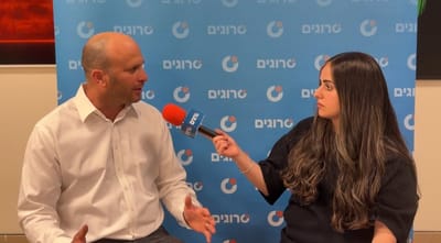 ח"כ קרויזר באולפן סרוגים בכנסת