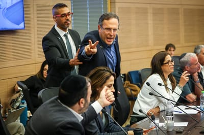 סוער בוועדת הכנסת