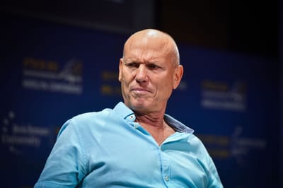 ניצן אלון