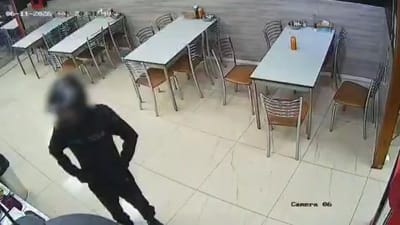 הרצח כפי שנתפס במצלמות האבטחה
