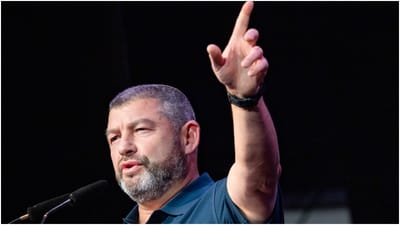 עופר וינטר ללא מעצורים: "מוזמן ללכת למדינה ערבית"
