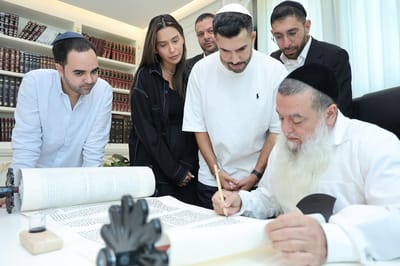 הרב יגאל כהן זיכה במצווה את הזמרים המפורסמים: "אתם עושים קידוש השם" 