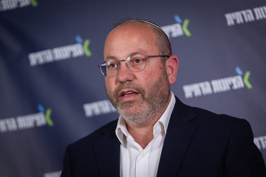 צביקה מור