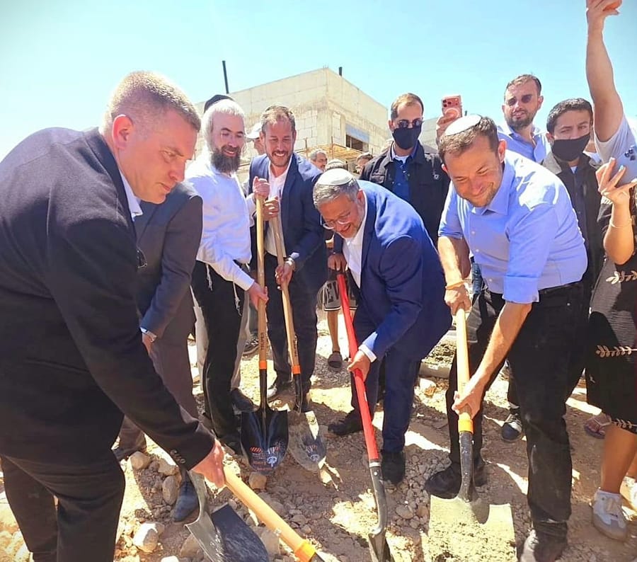 הנחת אבן הפינה בחיננית