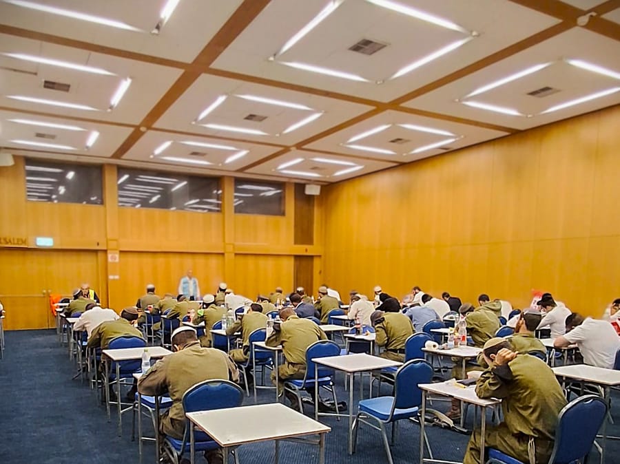 עשרות רבני צה"ל במבחני הרבנות