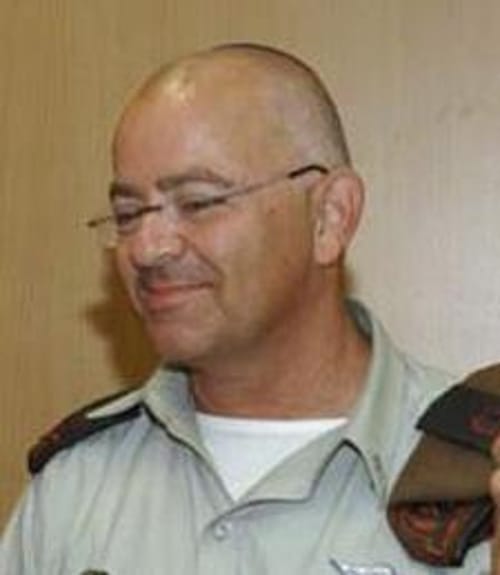 'בזמן שנווה רדף מתנחלים ענת קם סחבה לו מסמכים'