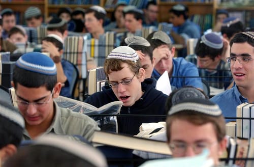 תלמידי ישל"צ לראש העיר: תן לנו לצעוד בירושלים