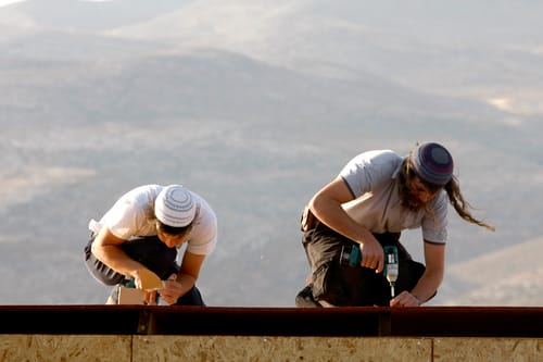 בחולון הקמנו את הקורס הראשון לעבודה עברית