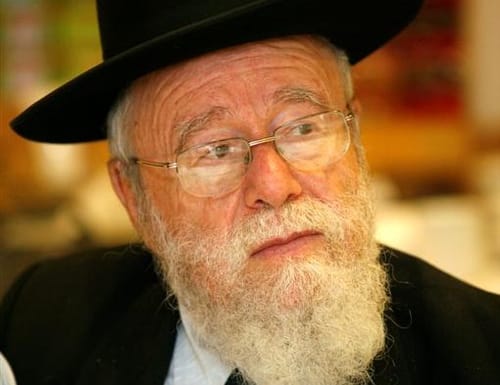 הרב ליאור: אישה במזכירות יישוב? לא כל כך מתאים