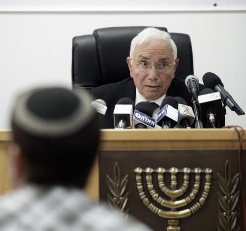 נק' האור: מאז דו"ח הביניים חל שיפור; הסוף: 2011
