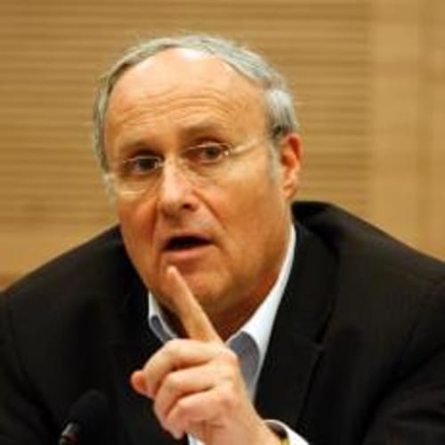 אורלב לחץ, ישי שיפר את תקנות בנות השירות הלאומי