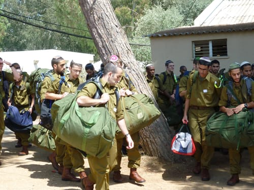 הרב דרוקמן נפרד מהלוחמים הטריים: "שובו בשלום"