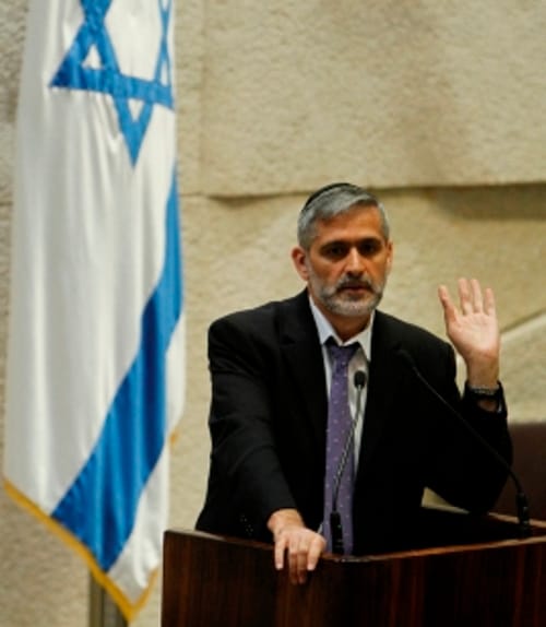 אלי ישי: נוותר על כסאות בממשלה כדי להגן על התורה