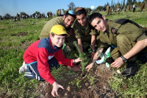 קק"ל מזמינה אתכם לחגיגה: עץ לכל תושב