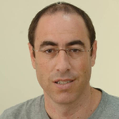 קלמן ליבסקינד נרגם באבנים ע"י ערבים במושב גמזו