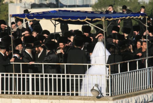 החתן ברח מהחתונה, הכלה תובעת מיליון ש"ח פיצויים