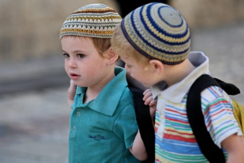 פשרה: לא יכפו לימודי קודש על מנהלים שלא רוצים בכך