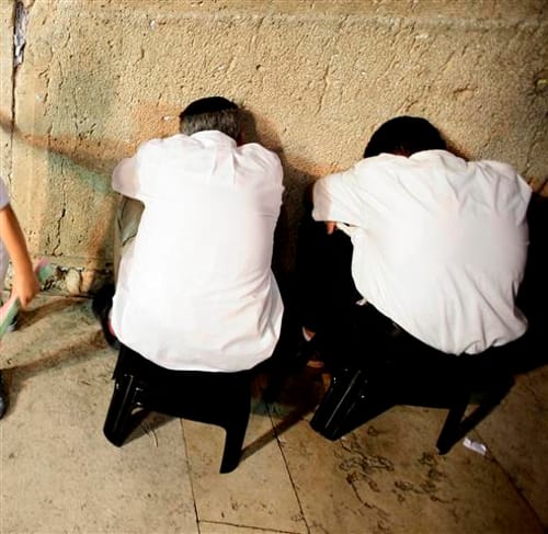 שומרים ומתעדים את הקינות הישנות של יוצאי צפון אפריקה