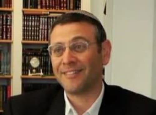 הרב בני לאו: "נתפלל שהרב אלישיב יסתלק מייסורי הגוף"