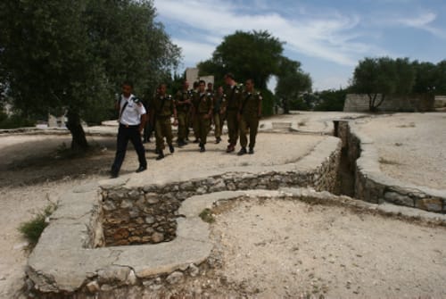 נגמר התקציב: סוגרים את גבעת התחמושת