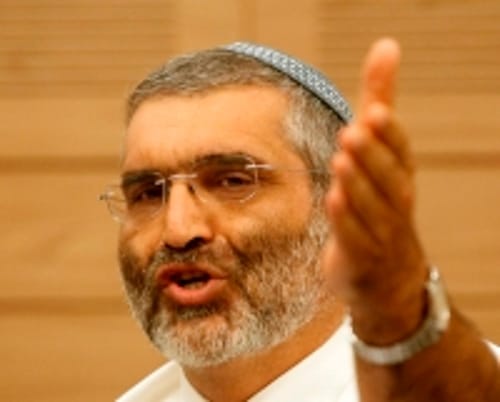 בן ארי בחוץ; היחיד שלא הוזמן לכנס של עיתון בשבע