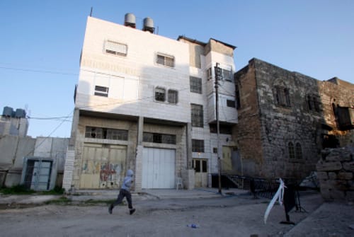הרשות הפלשתינית מוציאה להורג את מוכר בית המכפלה
