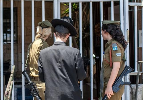 הרב מלמד: אם רוצים חרדים בצבא צריך להפסיק לגייס בנות