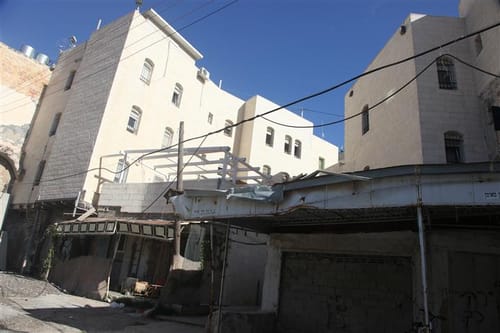 חברון: "הממשלה שוב מאמצת את עמדת שלום עכשיו"