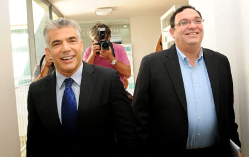 הציונות הדתית צריכה להפגין נגד הצביעות של לפיד וחבריו