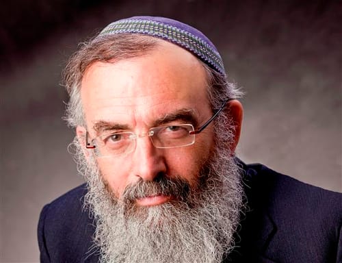 איך זה שעד היום הרב עובדיה לא שמע על הרב סתיו?!
