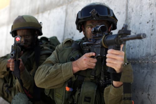 מקום ראשון בבית הספר לקצינים: מתגייסי הישוב אפרת