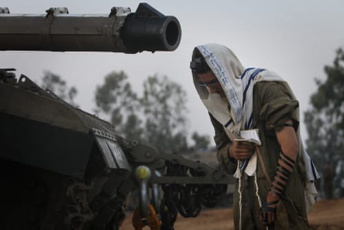 דעה: עולם התורה האמיתי כן מתגייס לצבא