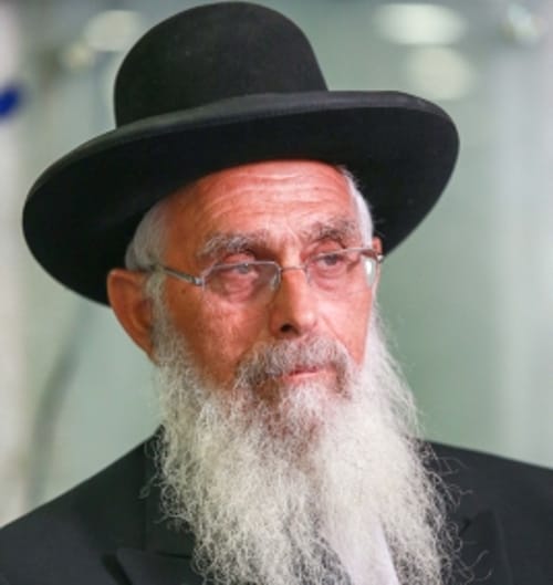 האזינו לרב אריאל: מוציאים דברי בשמי ולא על דעתי