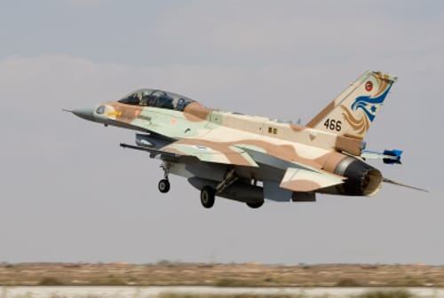 הותר לפרסום: מטוסי קרב יירטו מזל"ט שחדר לישראל