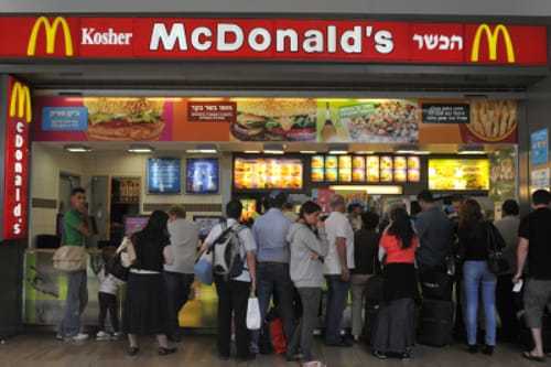 רשת מקדונלד'ס מחרימה את אריאל