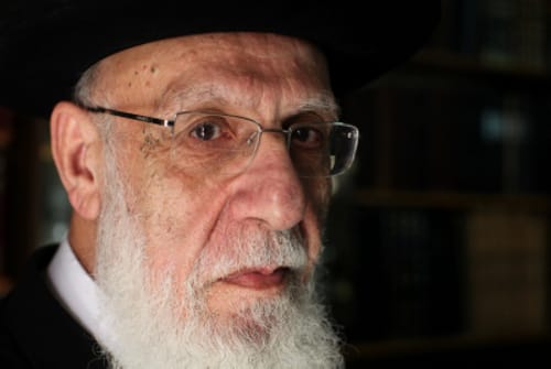 הרב רוזן על הרבנים המקללים: אש מזרחית זרה ומוזרה